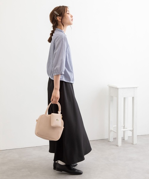 POU DOU DOU（プードゥドゥ）の「フリル襟ショートブラウス（シャツ/ブラウス・レディース・ブラック/ブルー/キナリ・3）」の12枚目の写真