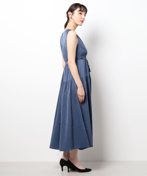 AMBIENT(アンビエント)の「ヴィンテージサテンロングワンピース(ワンピース・レディース・ブルー/オフホワイト/ベージュ/ライム・FREE)」の7枚目の写真