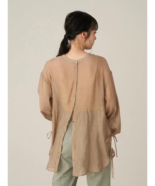 earth music&ecology（アースミュージックアンドエコロジー）の「前後2WAYサイドスリットシアーシャツ ＊（シャツ/ブラウス・レディース・ダークベージュ/ミント/オフホワイト・FREE）」の13枚目の写真