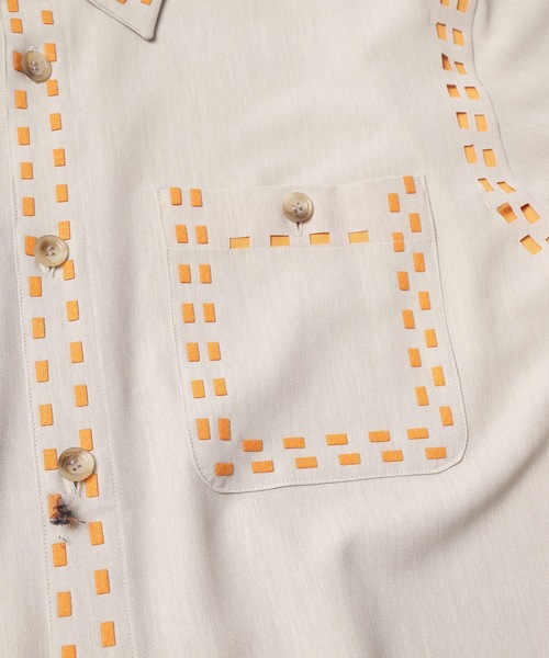 amok（アモク）の「LASER STITCH SHIRTS（シャツ/ブラウス・メンズ・ブルー/ベージュ/ネイビー/ダークブルー/ブラウン・M/L/S）」の13枚目の写真