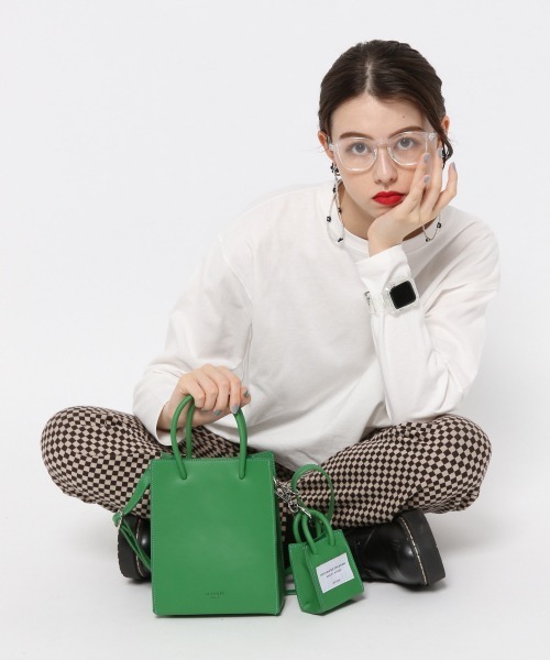 Me%（ミィパーセント）の「ミニバッグ付きスクエアショルダー