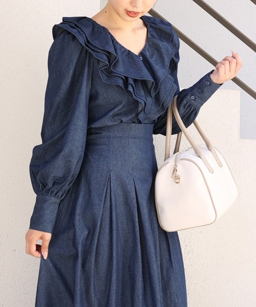 one after another NICE CLAUP（ワンアフターアナザーナイスクラップ）の「フリルブラウス〈セットアップスカートあり〉（シャツ/ブラウス・レディース・ベージュ/ネイビー/ブラック系その他/ブラウン系その他・FREE）」の4枚目の写真