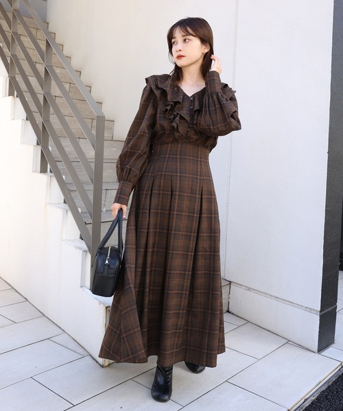 one after another NICE CLAUP（ワンアフターアナザーナイスクラップ）の「フリルブラウス〈セットアップスカートあり〉（シャツ/ブラウス・レディース・ベージュ/ネイビー/ブラック系その他/ブラウン系その他・FREE）」の22枚目の写真