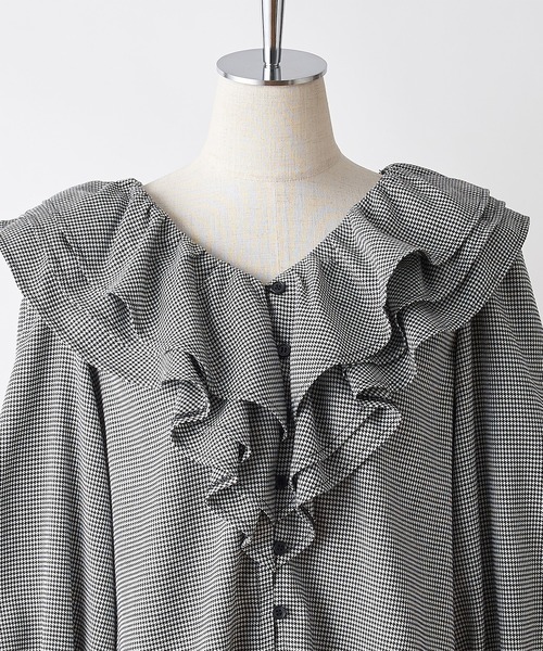 one after another NICE CLAUP（ワンアフターアナザーナイスクラップ）の「フリルブラウス〈セットアップスカートあり〉（シャツ/ブラウス・レディース・ベージュ/ネイビー/ブラック系その他/ブラウン系その他・FREE）」の8枚目の写真