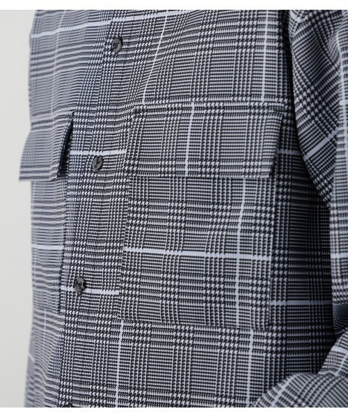 AZUL by moussy（アズールバイマウジー）の「STRETCH W POCKET SHIRT/ストレッチダブルポケットシャツ（シャツ/ブラウス・メンズ・ブラック/グレー系その他/カーキ・LARGE/MEDIUM）」の21枚目の写真