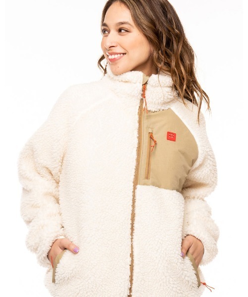 BILLABONG(ビラボン)の「BILLABONG レディース 【A/Div.】 ADIV BOA FLEECE JACK ジャケット 【2021年秋冬モデル】/ビラボンモコモコボアブルゾン(ブルゾン・レディース・ブラウン/オフホワイト/ブルー・MEDIUM/LARGE)」の13枚目の写真