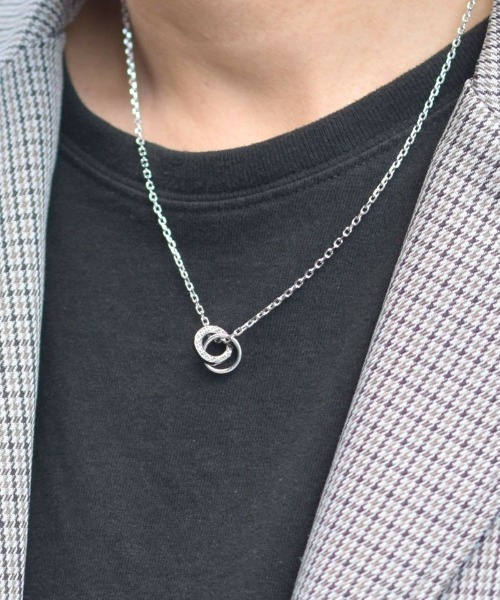 LION HEART(ライオンハート)の「LH for Gift ロゴダブルリングネックレス/コンビネーションカラー/シルバー925(ネックレス・メンズ・シルバー×ブラック・50cm)」の10枚目の写真