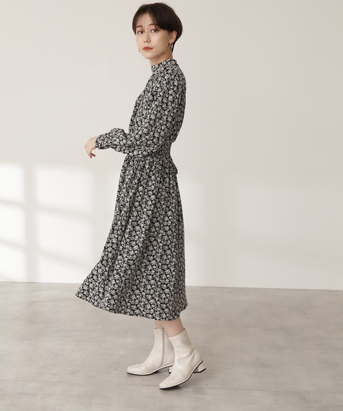 N.(N. Natural Beauty Basic)(エヌエヌナチュラルビューティーベーシック)の「◆スタンドネックハイウエストシャーリングワンピース(ワンピース・レディース・ブラック系その他/ブラウン系その他・MEDIUM)」の4枚目の写真