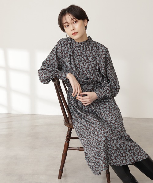 N.(N. Natural Beauty Basic)(エヌエヌナチュラルビューティーベーシック)の「◆スタンドネックハイウエストシャーリングワンピース(ワンピース・レディース・ブラック系その他/ブラウン系その他・MEDIUM)」の6枚目の写真