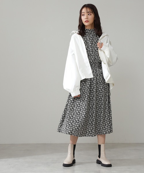 N.(N. Natural Beauty Basic)(エヌエヌナチュラルビューティーベーシック)の「◆スタンドネックハイウエストシャーリングワンピース(ワンピース・レディース・ブラック系その他/ブラウン系その他・MEDIUM)」の20枚目の写真