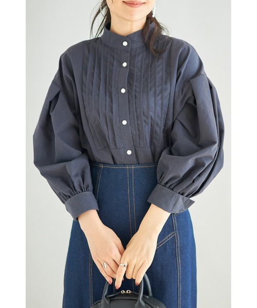 &. NOSTALGIA（アンドドットノスタルジア）の「ピンタックシャツブラウス（シャツ/ブラウス・レディース・ネイビー/オフホワイト/ブラック/ホワイト/ブルー系その他/ブルー/ブルー系その他2/ピンク/カーキ/ライトオレンジ系・FREE）」の6枚目の写真