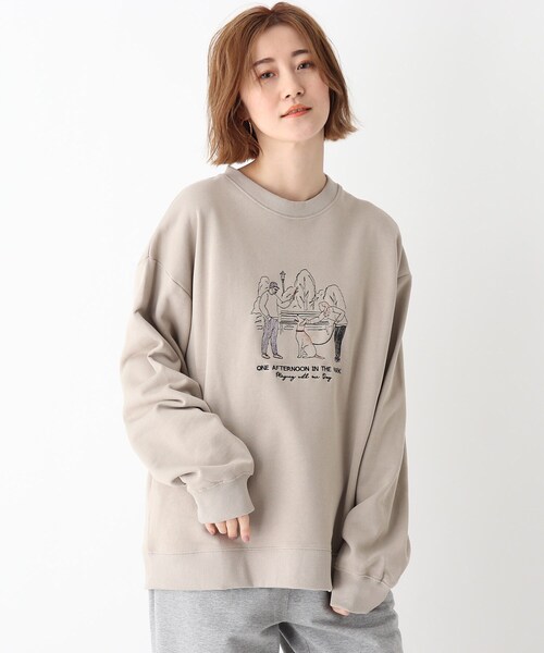 BASECONTROL(ベースコントロール)の「◆Quash 刺繍デザイン 裏毛クルーネックスウェット(スウェット・レディース・アイボリー/グリーン/ライトブルー/アイボリー系/ベージュ系/ネイビー系・99)」の2枚目の写真