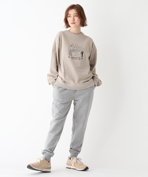 BASECONTROL(ベースコントロール)の「◆Quash 刺繍デザイン 裏毛クルーネックスウェット(スウェット・レディース・アイボリー/グリーン/ライトブルー/アイボリー系/ベージュ系/ネイビー系・99)」の20枚目の写真