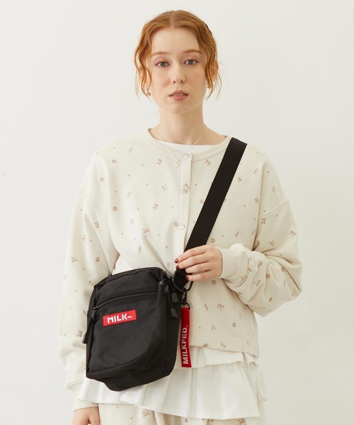 MILKFED.(ミルクフェド)の「RECTANGLE SHOULDER BAG/ ショルダーバッグ(ショルダーバッグ・レディース・ブラック/レッド/ライトパープル・ONE SIZE)」の22枚目の写真