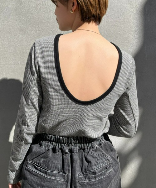 CIAOPANIC（チャオパニック）の「嬉しいパット付き！ジャガードバックオープンプルオーバー（Tシャツ/カットソー・レディース・ブラック/オレンジ/ブルー/グリーン・FREE）」の2枚目の写真