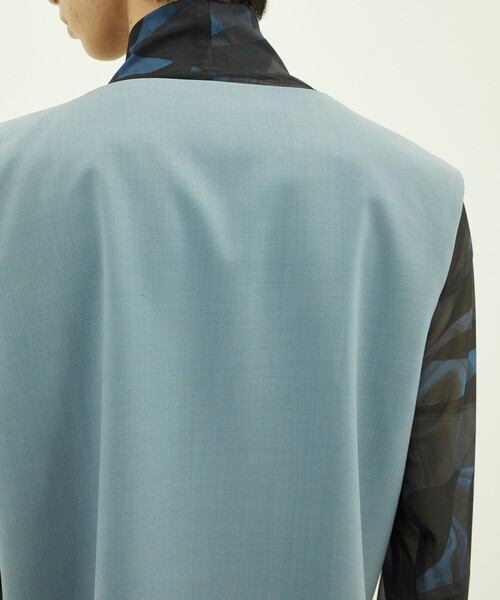 LiNoH（リノー）の「【×MENS NON-NO】T/W BELTED VEST（ベスト・メンズ・ライトブルーグレー/ブラック/ライム・2/1）」の10枚目の写真