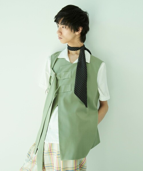 LiNoH（リノー）の「【×MENS NON-NO】T/W BELTED VEST（ベスト・メンズ・ライトブルーグレー/ブラック/ライム・2/1）」の22枚目の写真