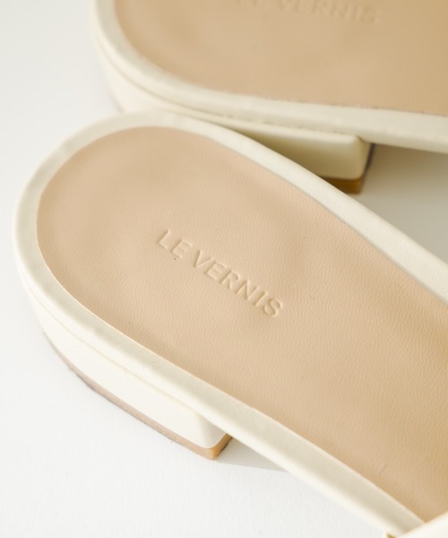 mystic（ミスティック）の「[LE VERNIS] グルカサンダル（サンダル・レディース・ブラック/ホワイト・24.5cm/23.5cm）」の6枚目の写真