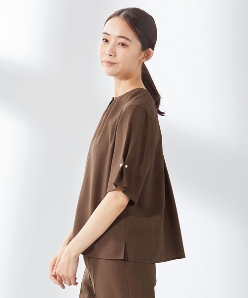 J.PRESS(ジェイプレス)の「【洗える・接触冷感】マルソースパンボイル ブラウス(シャツ/ブラウス・レディース・ブラウン系/ネイビー系/グレー系・T15/T13)」の1枚目の写真