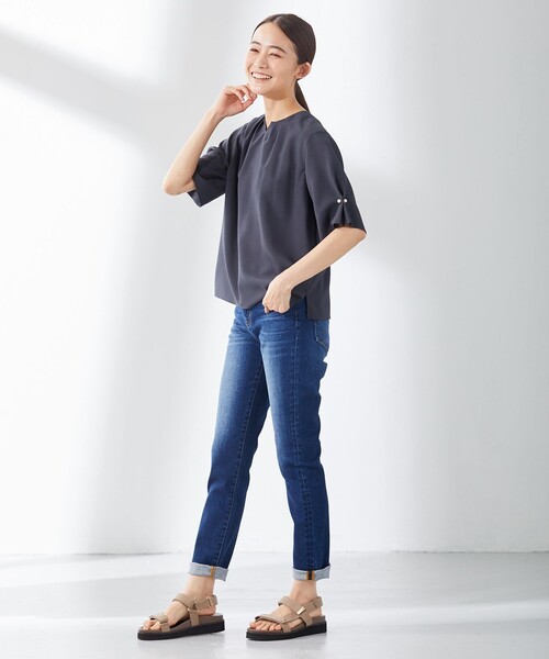 J.PRESS(ジェイプレス)の「【洗える・接触冷感】マルソースパンボイル ブラウス(シャツ/ブラウス・レディース・ブラウン系/ネイビー系/グレー系・T15/T13)」の5枚目の写真