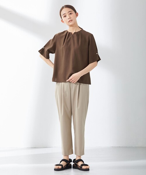 J.PRESS(ジェイプレス)の「【洗える・接触冷感】マルソースパンボイル ブラウス(シャツ/ブラウス・レディース・ブラウン系/ネイビー系/グレー系・T15/T13)」の7枚目の写真