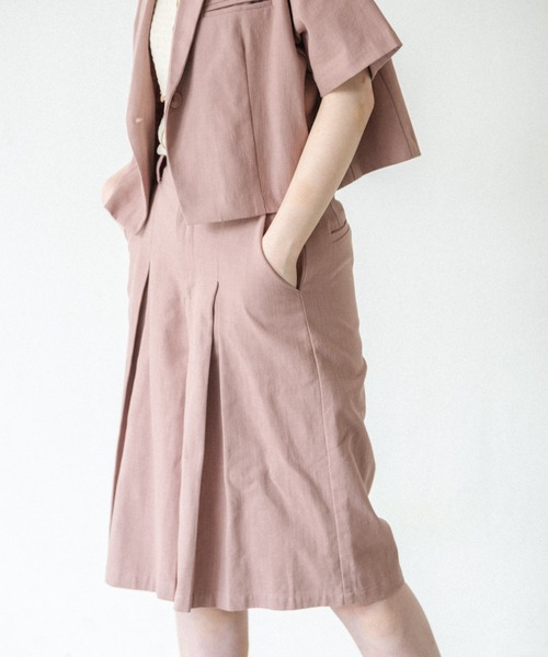 idem（イデム）の「【ZOZOTOWN限定】tuck half pants/タックハーフパンツ【Sサイズ展開あり】（その他パンツ・レディース・ブラック/アイボリー/スモークピンク・SMALL/FREE）」の8枚目の写真