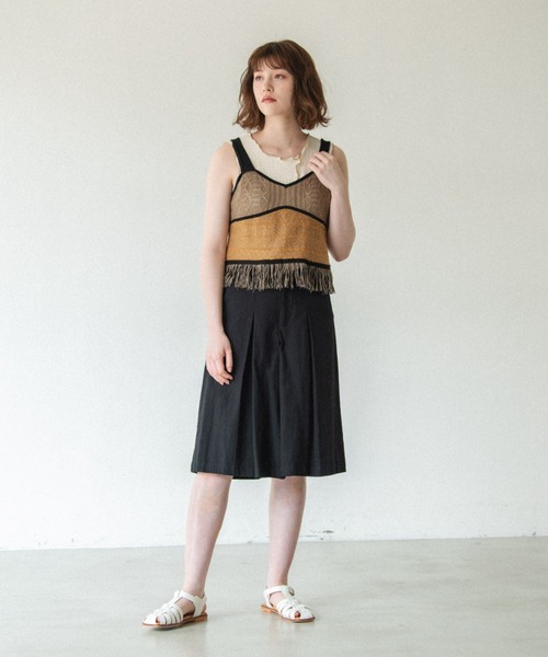 idem（イデム）の「【ZOZOTOWN限定】tuck half pants/タックハーフパンツ【Sサイズ展開あり】（その他パンツ・レディース・ブラック/アイボリー/スモークピンク・SMALL/FREE）」の7枚目の写真