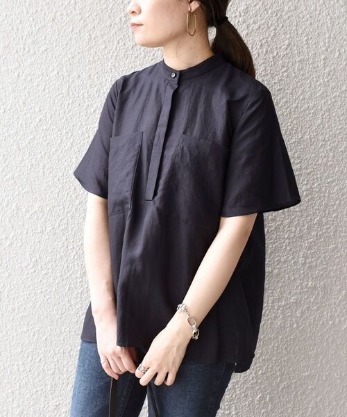 SHIPS（シップス）の「〈手洗い可能〉バンドカラーブラウス◆（シャツ/ブラウス・レディース・オフホワイト/ネイビー/オレンジ/ブルー・36/38）」の17枚目の写真