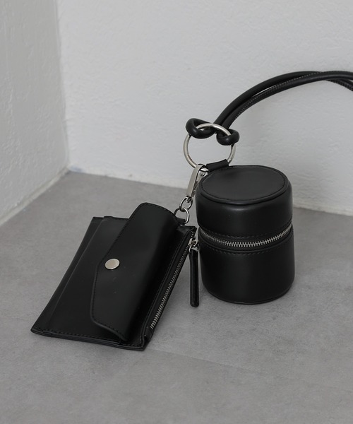 COLONY 2139（コロニートゥーワンスリーナイン）の「筒形2連ショルダーバッグ/マルチウェイバッグ（ショルダーバッグ・レディース・ブラック/パープル/グレー/オフホワイト・FREE）」の5枚目の写真