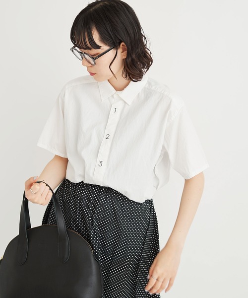 I am I in fact...(アイアムアイインファクト)の「Recycle OX 数字刺繍 半袖シャツ(シャツ/ブラウス・レディース・ネイビー/ホワイト・FREE)」の11枚目の写真