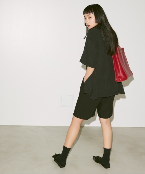 FEKETE（フェケテ）の「OVERSIZED SHIRT / オーバーフィットシャツ（シャツ/ブラウス・メンズ・ブラック/ピンク・MEDIUM/LARGE）」の9枚目の写真