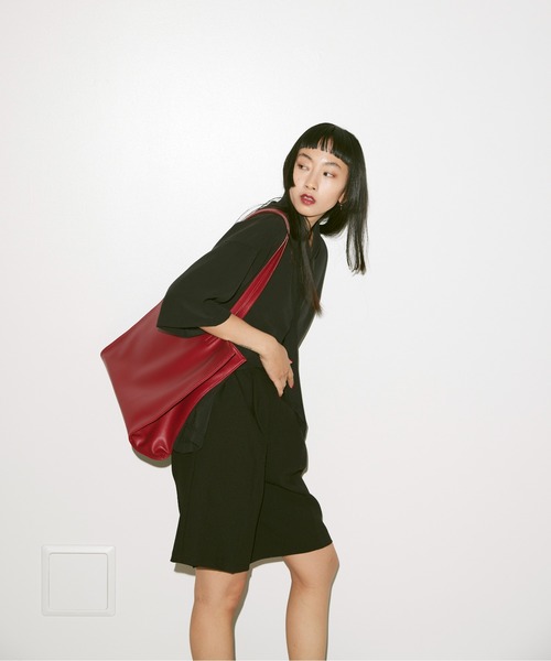 FEKETE（フェケテ）の「OVERSIZED SHIRT / オーバーフィットシャツ（シャツ/ブラウス・メンズ・ブラック/ピンク・MEDIUM/LARGE）」の11枚目の写真