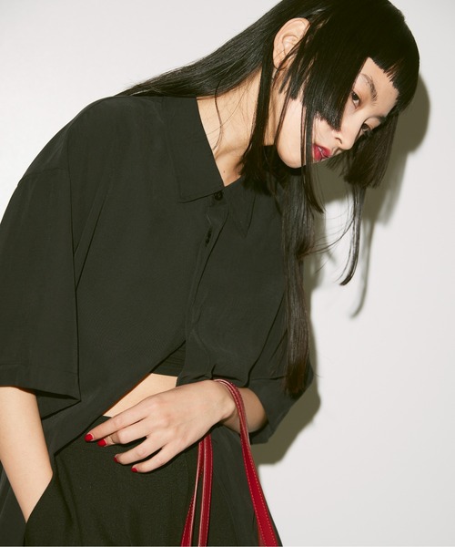 FEKETE（フェケテ）の「OVERSIZED SHIRT / オーバーフィットシャツ（シャツ/ブラウス・メンズ・ブラック/ピンク・MEDIUM/LARGE）」の5枚目の写真