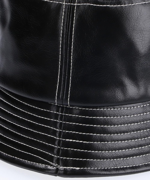 X-girl（エックスガール）の「FAUX LEATHER BUCKET HAT/フェイクレザー バケットハット（ハット・レディース・ブラック/ベージュ/バーガンディー・ONE SIZE）」の12枚目の写真