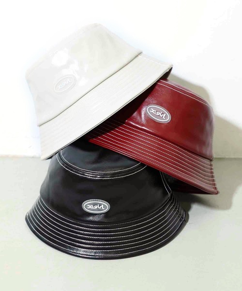 X-girl（エックスガール）の「FAUX LEATHER BUCKET HAT/フェイクレザー バケットハット（ハット・レディース・ブラック/ベージュ/バーガンディー・ONE SIZE）」の15枚目の写真