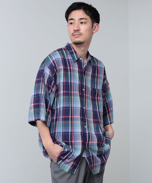 BEAMS（ビームス）の「BEAMS / チェック イージー ミニレギュラーカラー シャツ（シャツ/ブラウス・メンズ・ネイビー/サックスブルー/グリーン・MEDIUM/X-LARGE/SMALL/LARGE）」の7枚目の写真