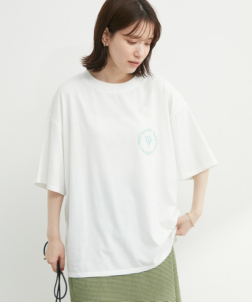 Green Parks(グリーンパークス)の「・novem9 ワンポイント刺繍チュニックTシャツ(Tシャツ/カットソー・レディース・ホワイト/ブラック/グリーン/ラベンダー・FREE)」の2枚目の写真