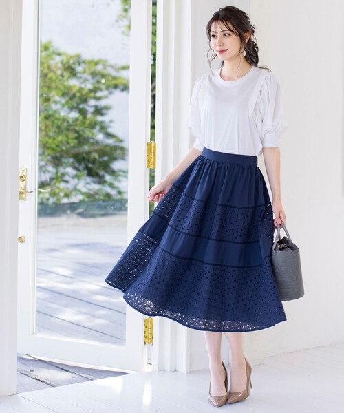 Tiaclasse(ティアクラッセ)の「【洗える・接触冷感】大人可愛いバイオシルケット肩タックトップス(Tシャツ/カットソー・レディース・イエロー/グレイッシュベージュ/オフホワイト/ブラック・L/M)」の5枚目の写真