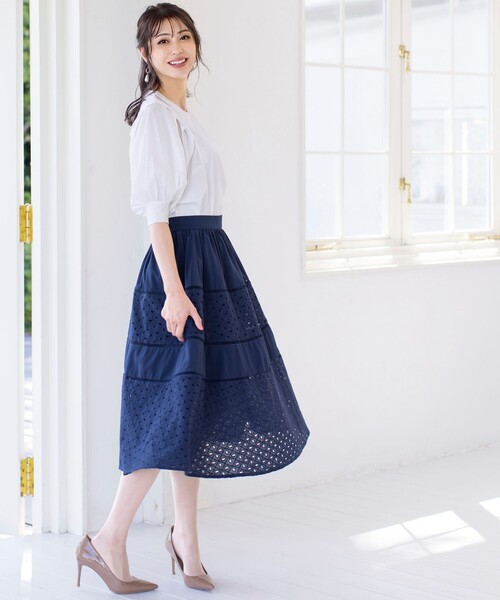 Tiaclasse(ティアクラッセ)の「【洗える・接触冷感】大人可愛いバイオシルケット肩タックトップス(Tシャツ/カットソー・レディース・イエロー/グレイッシュベージュ/オフホワイト/ブラック・L/M)」の11枚目の写真