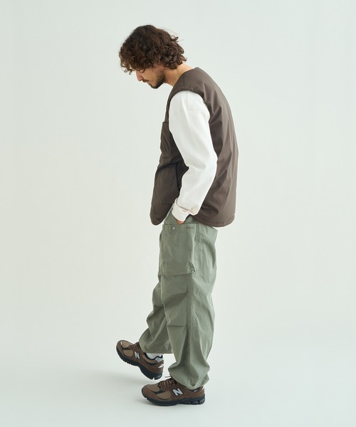 NANGA（ナンガ）の「HINOC RIPSTOP INNER DOWN VEST(MEN)（ダウンベスト・メンズ・ブラック/アーミー/ネイビー/ベージュ・M/L/S/XL/XXL）」の8枚目の写真