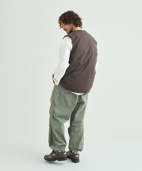 NANGA（ナンガ）の「HINOC RIPSTOP INNER DOWN VEST(MEN)（ダウンベスト・メンズ・ブラック/アーミー/ネイビー/ベージュ・M/L/S/XL/XXL）」の9枚目の写真