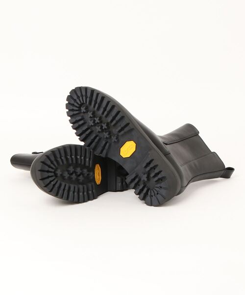 SNIDEL(スナイデル)の「Vibramサイドゴアブーツ(ブーツ・レディース・ブラック/モカ・SMALL/MEDIUM/LARGE)」の14枚目の写真