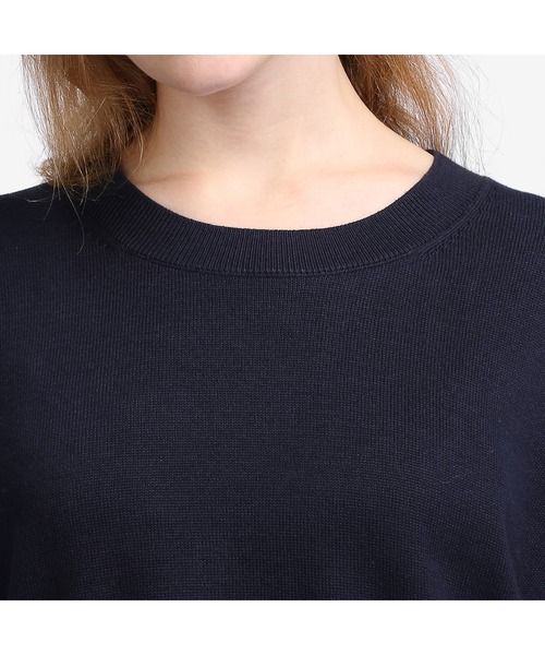 TOMMY HILFIGER(トミーヒルフィガー)の「ヘムロゴクルーネックセーター(ニット/セーター・レディース・ホワイト/ネイビー・SMALL/MEDIUM/X-SMALL)」の5枚目の写真