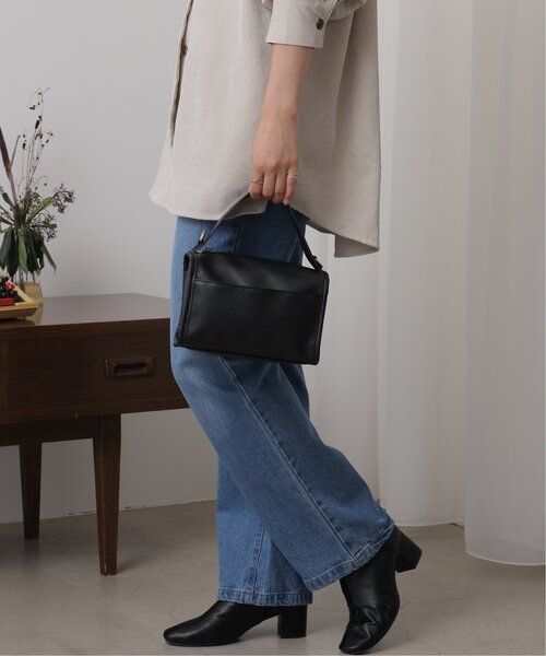 frames RAY CASSIN(フレームスレイカズン)の「スクエアバッグ(ハンドバッグ・レディース・グリーン/オフホワイト/ブラック・FREE)」の4枚目の写真