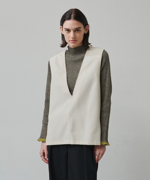 Aunt Marie's（アントマリーズ）の「コーデュロイ深Vネックベスト（ベスト・レディース・ブラック/ブラウン/アイボリー/レオパード・FREE）」の14枚目の写真