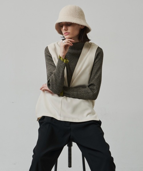 Aunt Marie's（アントマリーズ）の「コーデュロイ深Vネックベスト（ベスト・レディース・ブラック/ブラウン/アイボリー/レオパード・FREE）」の10枚目の写真