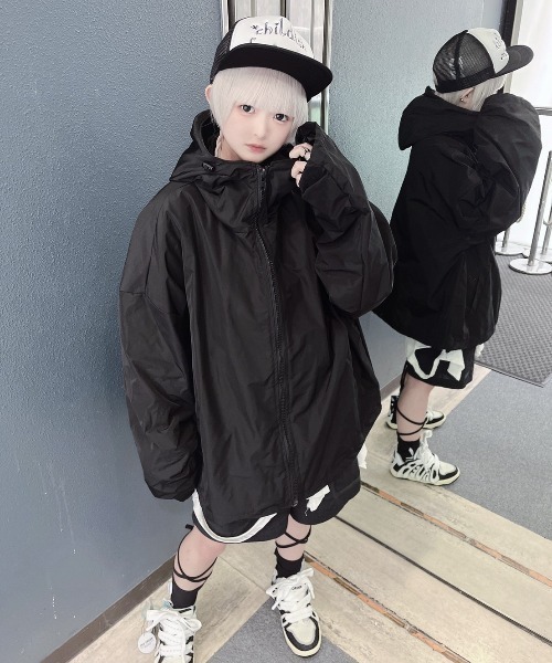 XU（エックスユー）の「【XU/エックスユー】military hood jacket / ジップアップジャケット ジップジャケット フード付き アウター 羽織り 秋服 冬服 オーバーサイズ ビッグサイズ（ミリタリージャケット・メンズ・ブラック・ONE SIZE）」の4枚目の写真