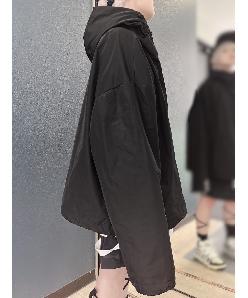 XU（エックスユー）の「【XU/エックスユー】military hood jacket / ジップアップジャケット ジップジャケット フード付き アウター 羽織り 秋服 冬服 オーバーサイズ ビッグサイズ（ミリタリージャケット・メンズ・ブラック・ONE SIZE）」の7枚目の写真