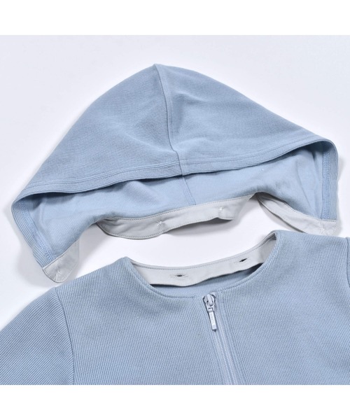 BeBe（ベベ）の「BeBe/ローゲージワッフル取り外し可能フード付きフリルポケットパーカー(90~150cm)（パーカー・キッズ・ブルー/グレー・130/140/150/120/100/110/90）」の17枚目の写真