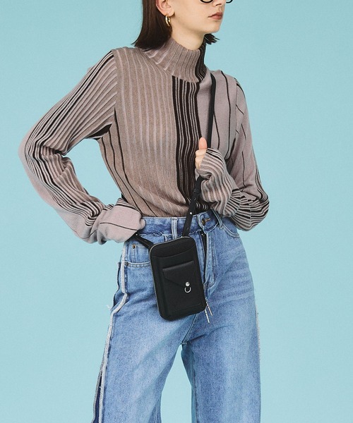 casane（カサネ）の「マルチスマホストラップケース（ショルダーバッグ・レディース・ベージュ/ピンク/ブラック・FREE）」の6枚目の写真